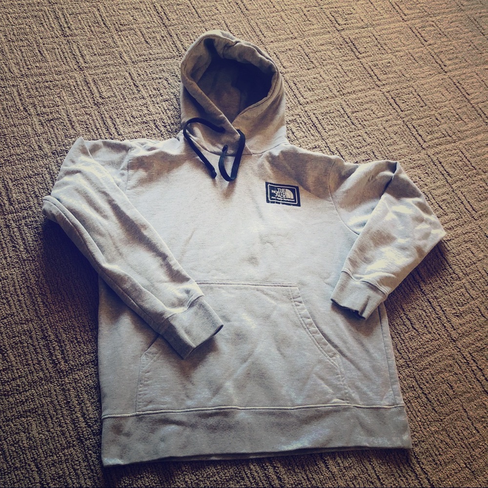 SOLD The North Face Hoodie, size M - Picture 2 of 5